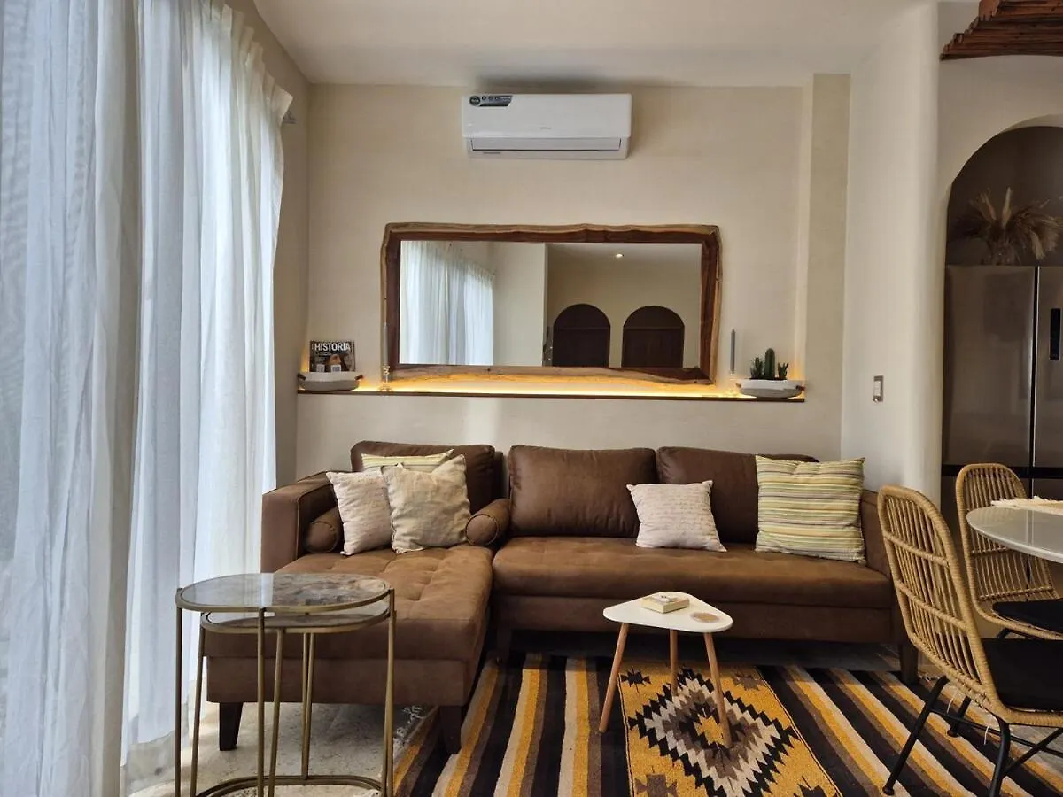 Premiere Villa Near The Beach contacts