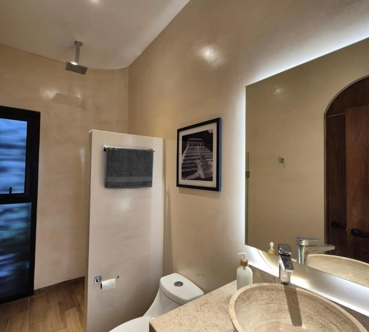Premiere Villa Near The Beach Tulum