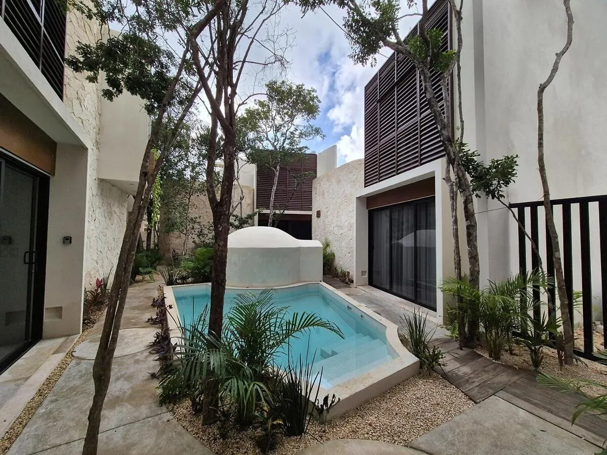 Premiere Villa Near The Beach Tulum 0*,